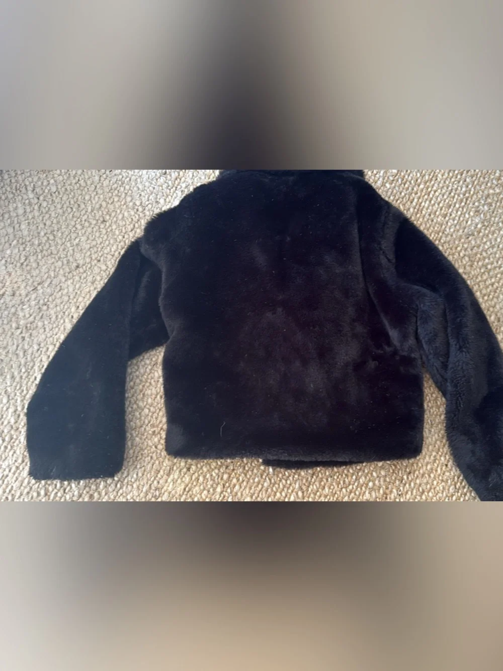Like new Kids Art Class Black Faux Fur Jacket size small (6/7)